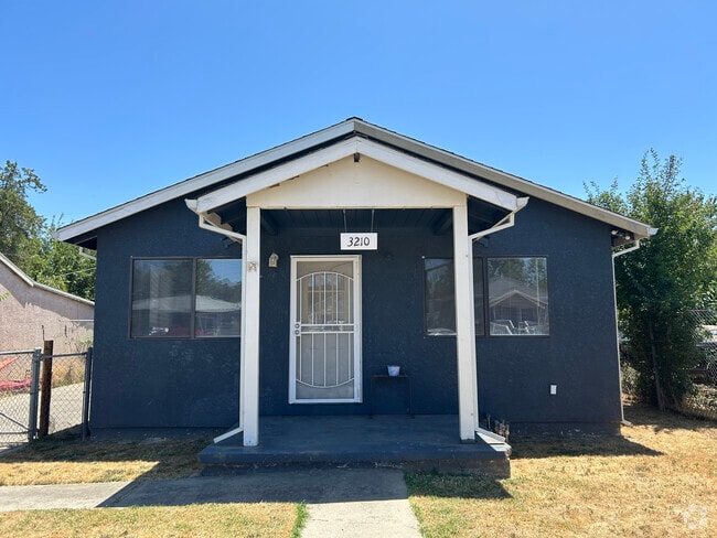 Building Photo - 3210 24th Ave Rental