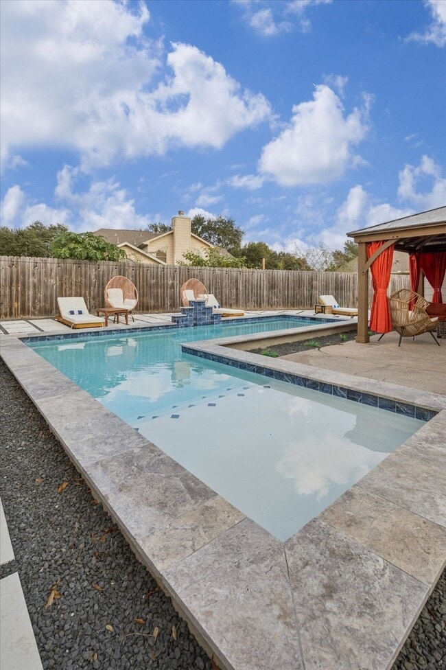 Building Photo - 11306 Avon Pl