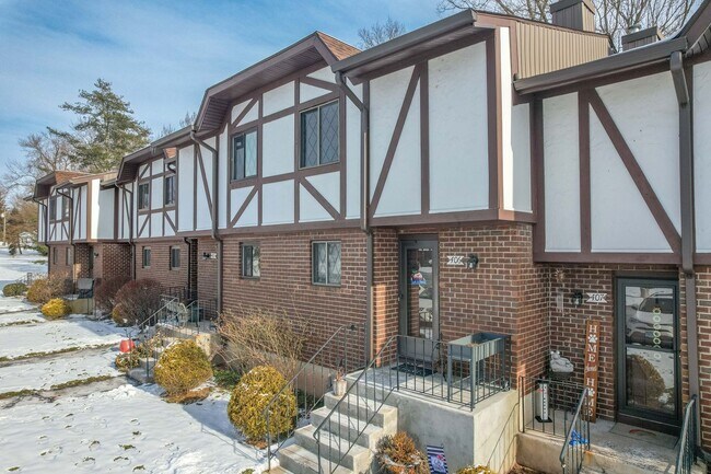 2 Bedroom Townhouse in Cedar Hollow - 2 Bedroom Townhouse in Cedar Hollow