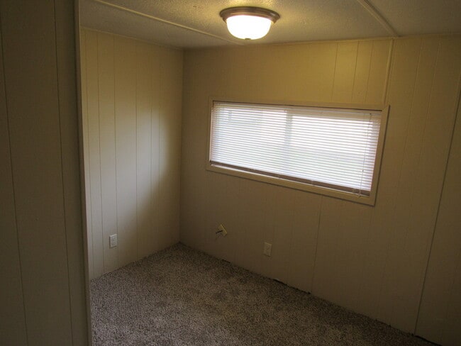 Photo - 5692 Northwest Dr