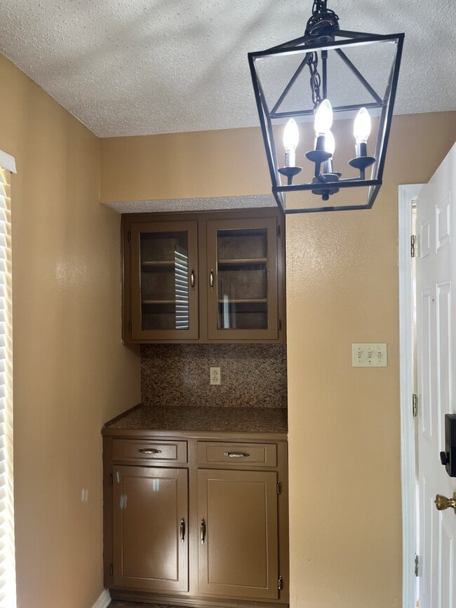 Photo - 4708 Longstreet Pl