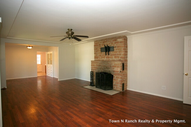 Photo - 5Br 2Ba single Family Home