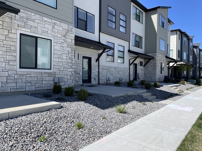 Photo - 517 S 1080 W