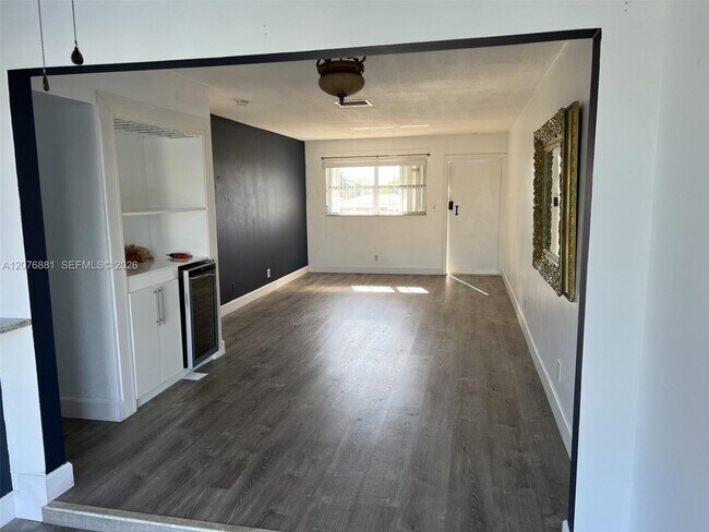 Photo - 941 Crystal Lake Dr Unit 305