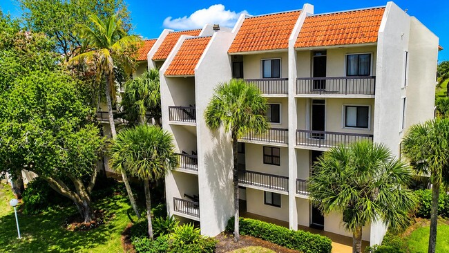 Building Photo - 3050 Presidential Way Unit 205
