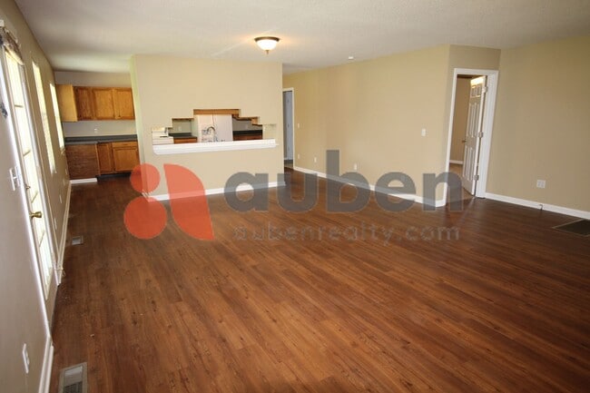 Photo - Quiet 3 Bedroom 2 Bath with Creek Access