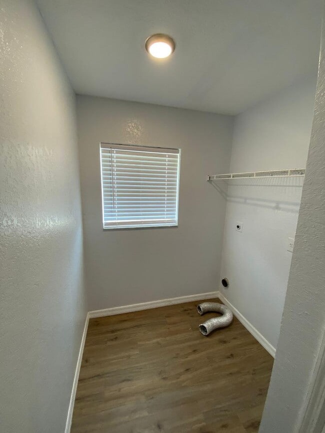 Building Photo - 1193 Hibiscus Dr