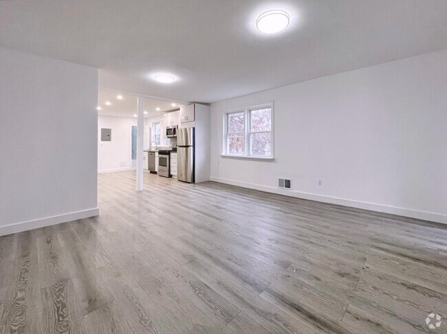 Building Photo - 389 Monmouth St Unit 1 Rental