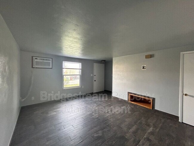 Photo - 154 Forest St