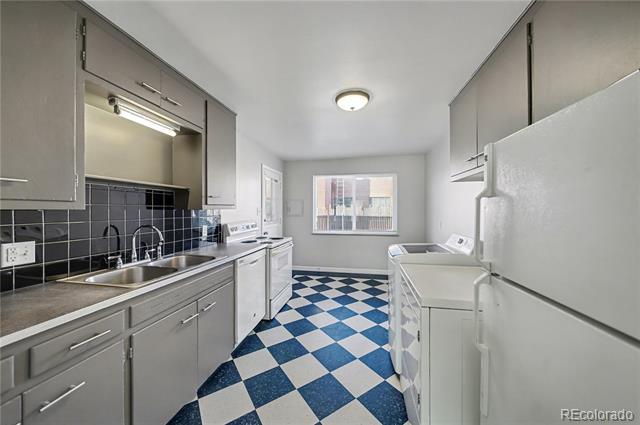 Photo - 1461 Jasmine St Unit 2