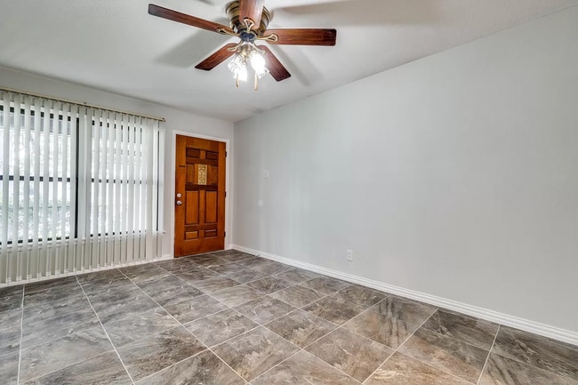 Photo - 1501 Ridgeview St