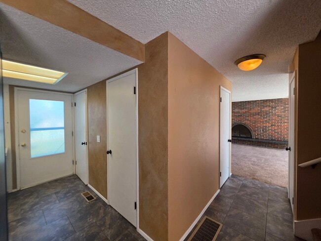 Photo - 1623 Mowry Square