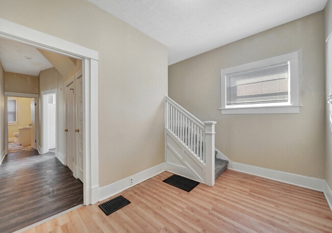 Photo - 2845 Starr St