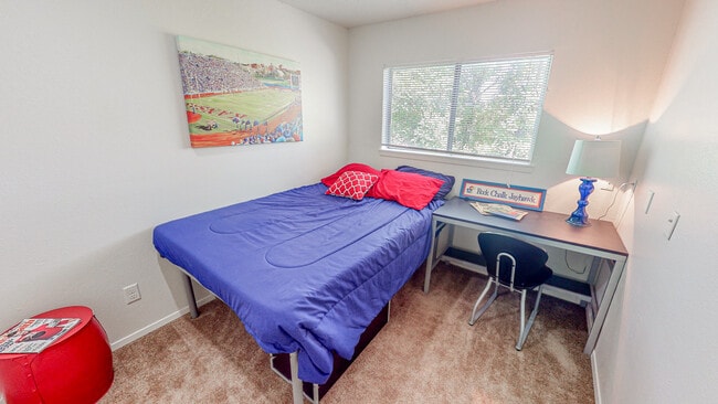 Photo - Orchard Corners