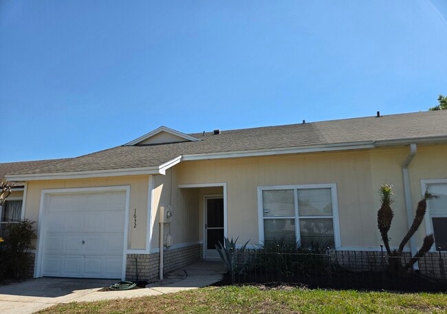 Photo - 1632 Tudor Ln