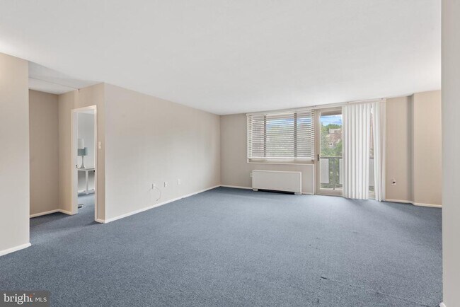 Photo - 1 E University Pkwy Unit 304