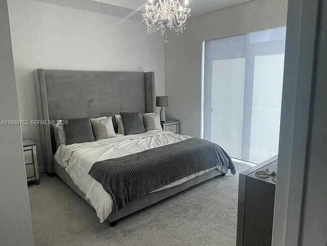 Photo - 728 SE 14th Ct