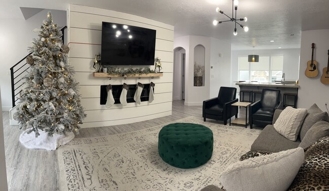 Photo - 1822 W Torlundy Dr