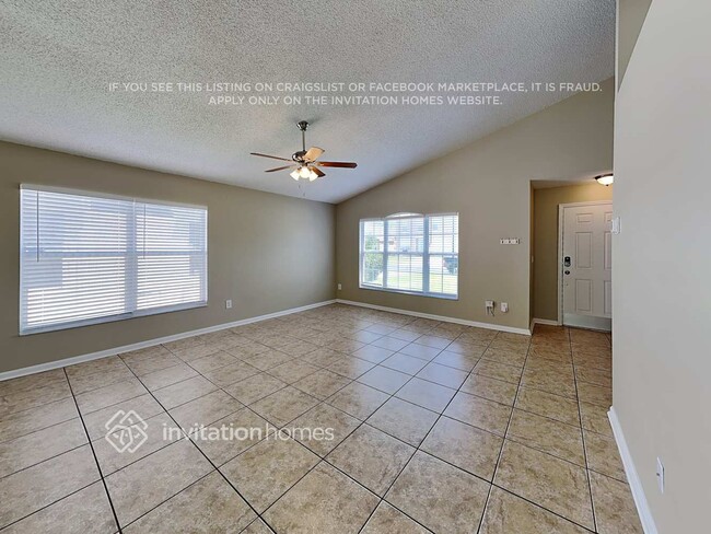 2800 Falcon Crest Pl