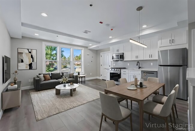 Photo - 110 School St Unit 2