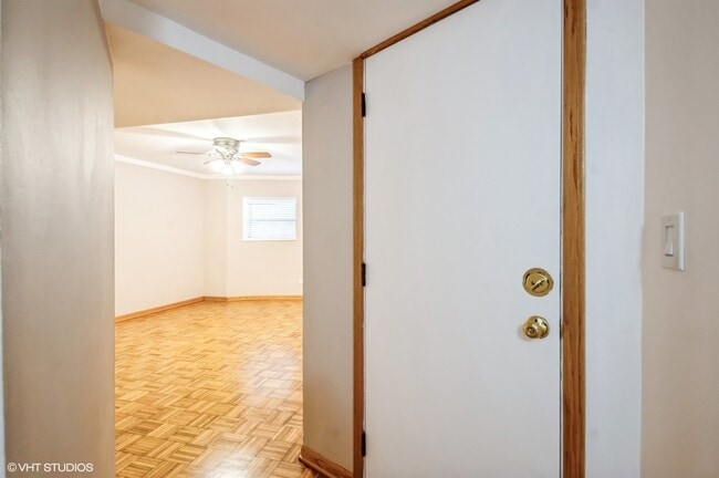Photo - 1363 W Sunnyside Ave Unit G