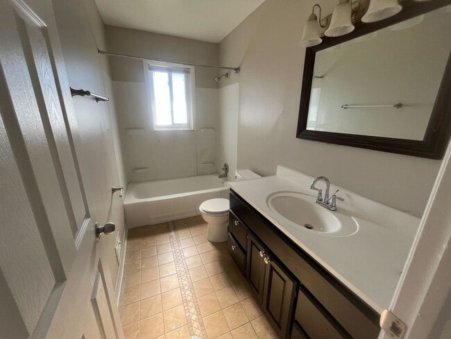 Photo - 6051 Laurel Hall Dr Unit 6051 Laurel Hall Dr #4