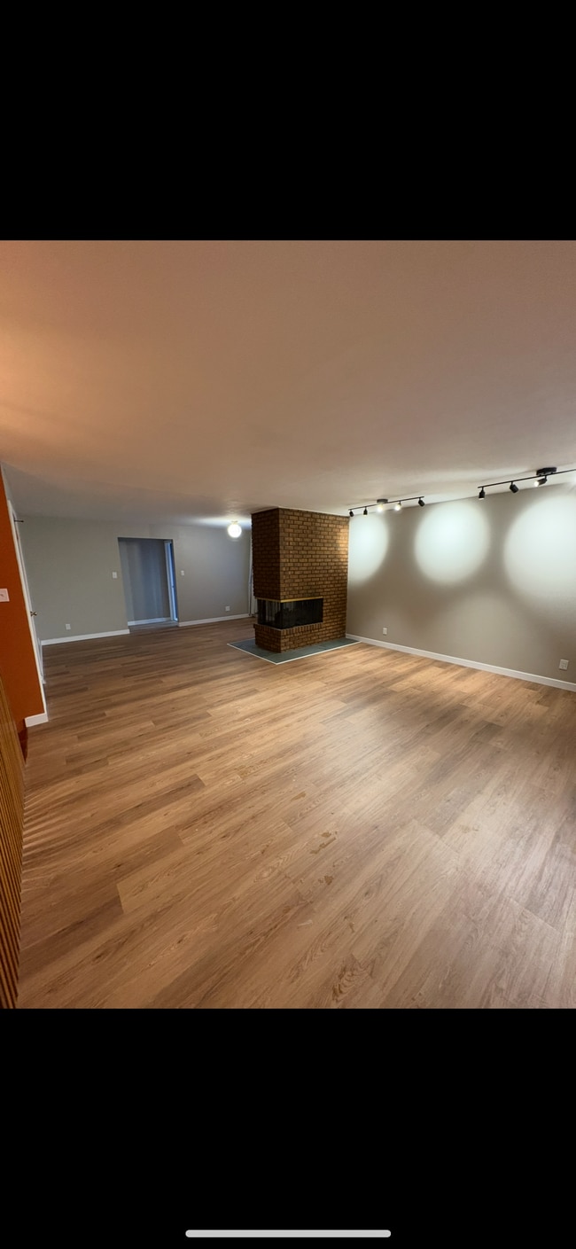 Photo - 18 Mount Washington Dr