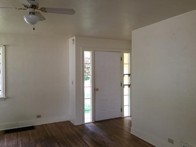 Photo - 504 Montana Ave