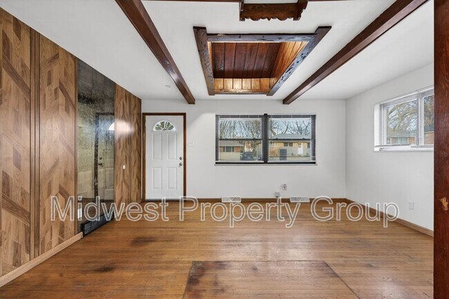 Photo - 1156 Cove Ln