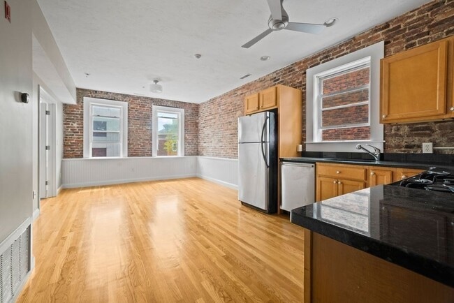 Photo - 172 Cottage St Unidad 5