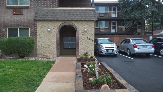 Photo - 3340 S Pearl St Unit 302