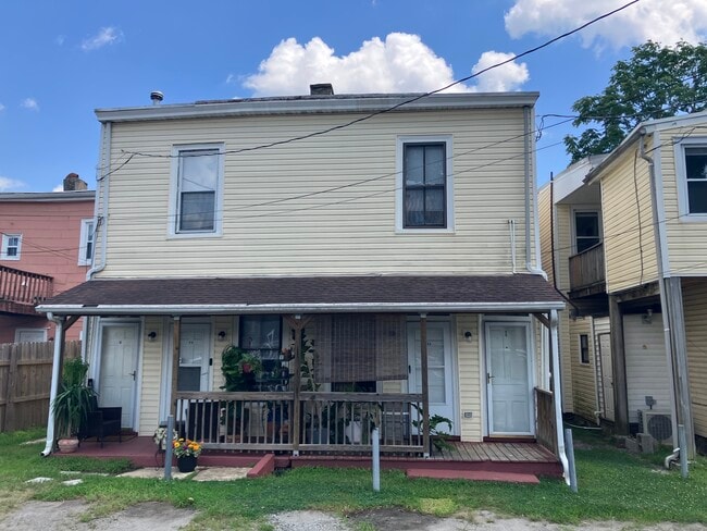 10 S Robinson St