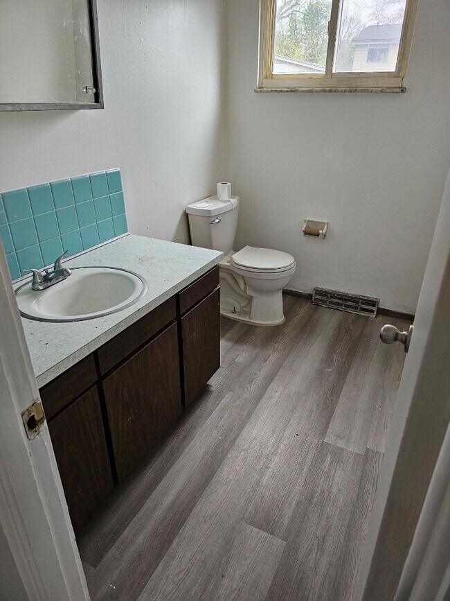 Photo - 2297 Eastlawn Ave