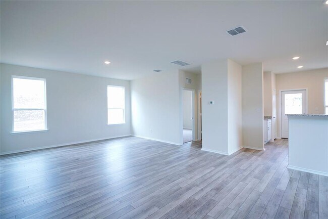 Photo - 145 Cocao Ct