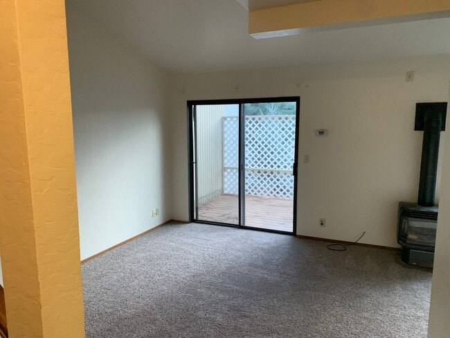 Photo - What a deal!! Newer Paint And Flooring!!! ...