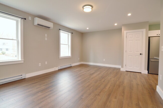 Photo - 175 Grant Ave Apartments Unit A