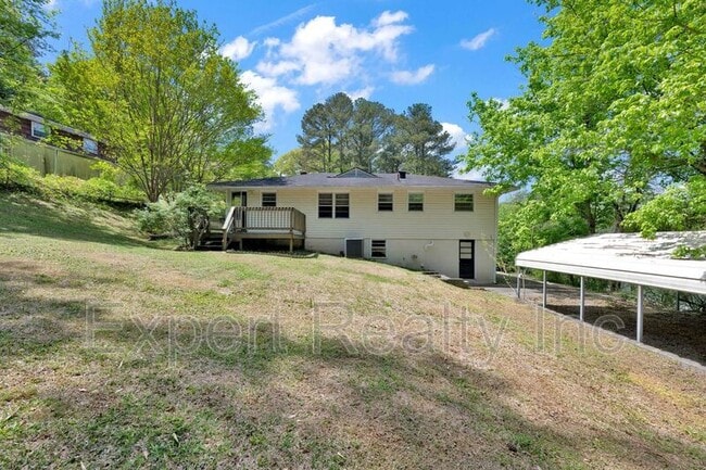 Photo - 2249 4th Pl Cir NE