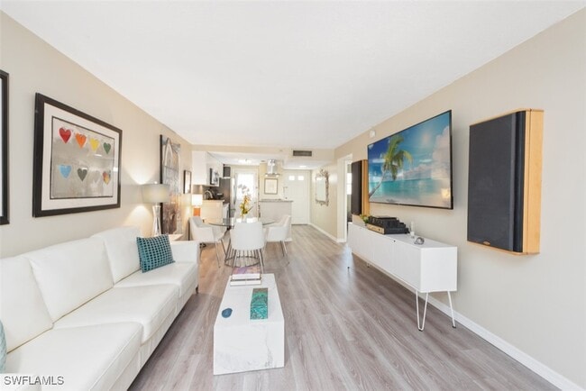 Photo - 1021 3rd St S Unit 102