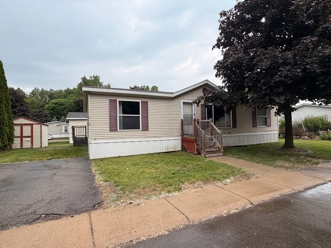 Building Photo - 318 Hunters Rill