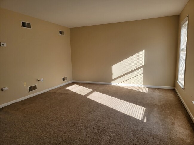 Photo - 46 Ironstone Dr