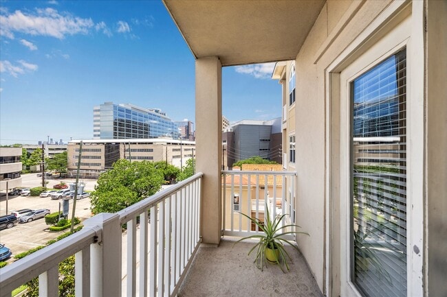 Photo - 2203 Dorrington St Unit 301