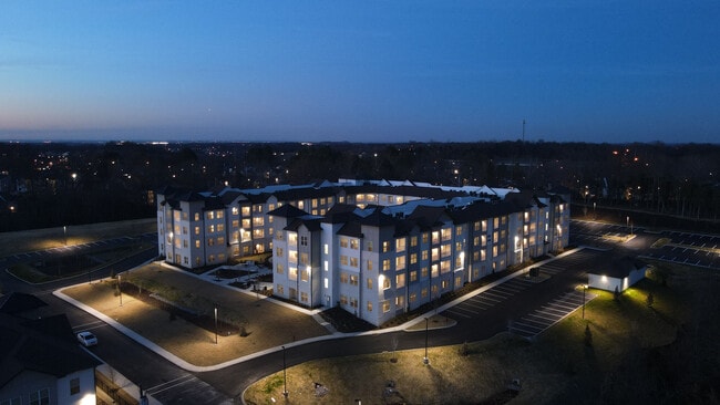 The Ravelle at Ridgeview apartments — community photo