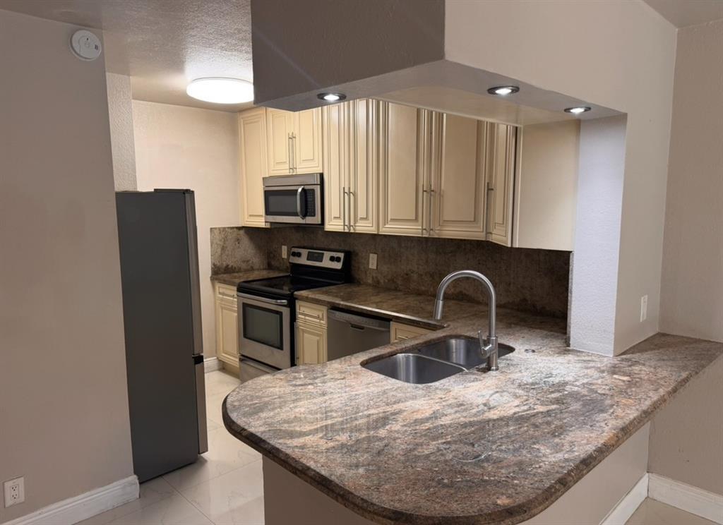 Photo - 2622 Riverside Dr Unidad 2622