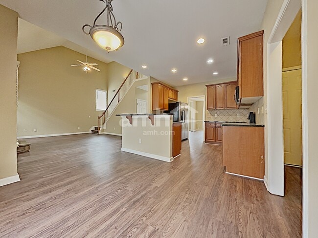 Photo - 423 Evans Mill Dr