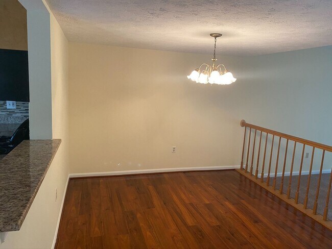 Photo - Spacious 3 Bed/2 Full & 2 Half Bath Townhome in Brinkley!