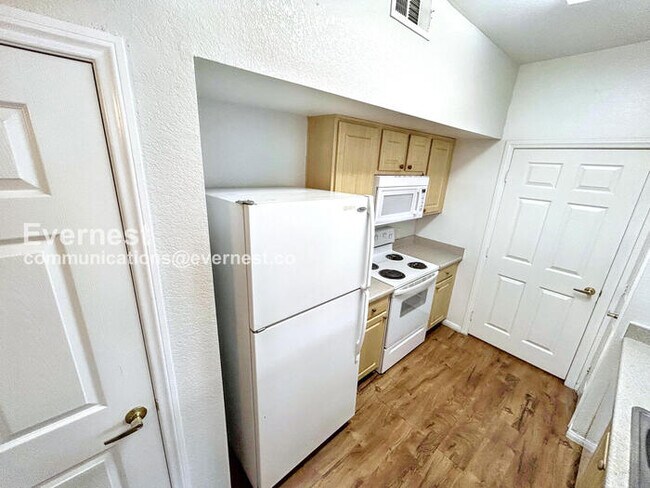 Photo - 6955 N Durango Dr Unit 1046