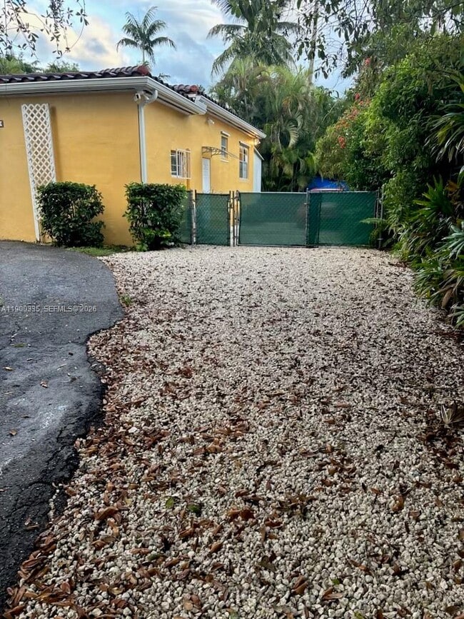 Photo - 6102 SW 58th St Unidad B