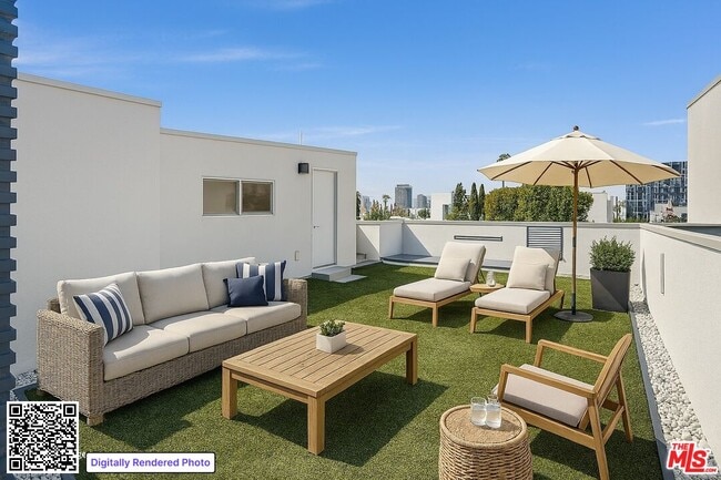 Photo - 1240 Gordon St