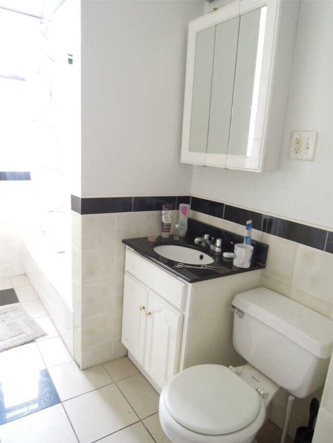 Photo - 51 Hemenway St