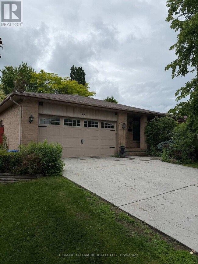 Photo - 75 Golfview Crescent